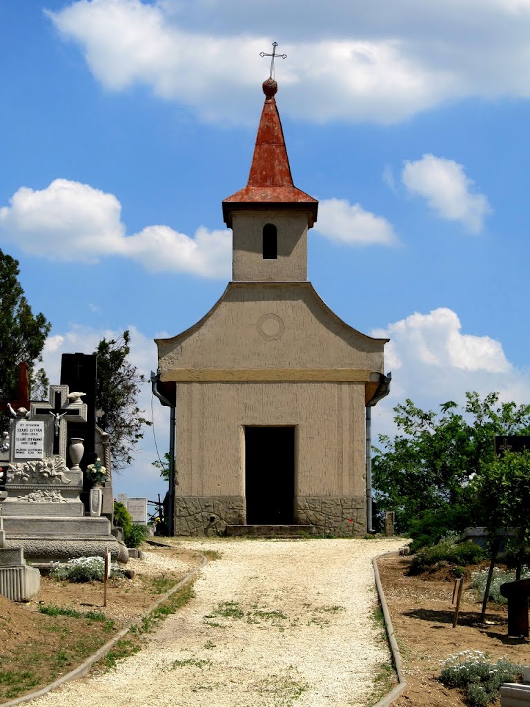 Ócsai temető, kápolna