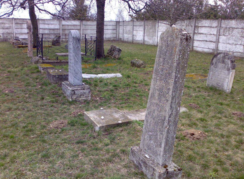Zsidó temető Fertőszentmiklós