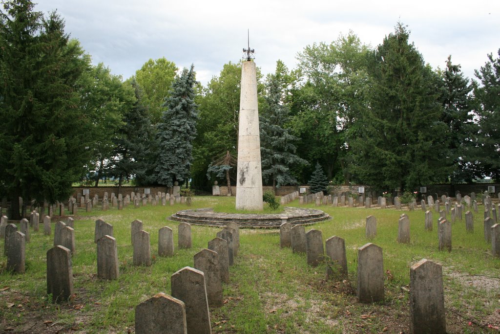 Harkány - Bolgár katonai temető. A II. világháborúban elhunyt bolgár katonák nyughelye.
