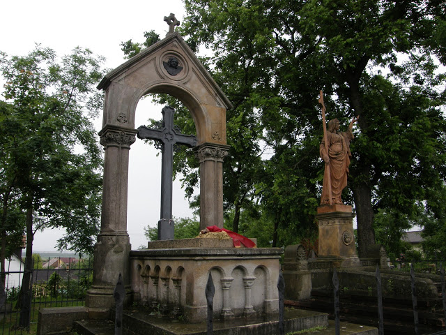 Tahitótfalu, katolikus temető